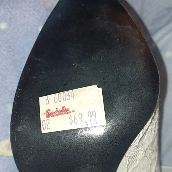 Vintage 1980s Two Lips White Lace Booties - Picture 2 of 2